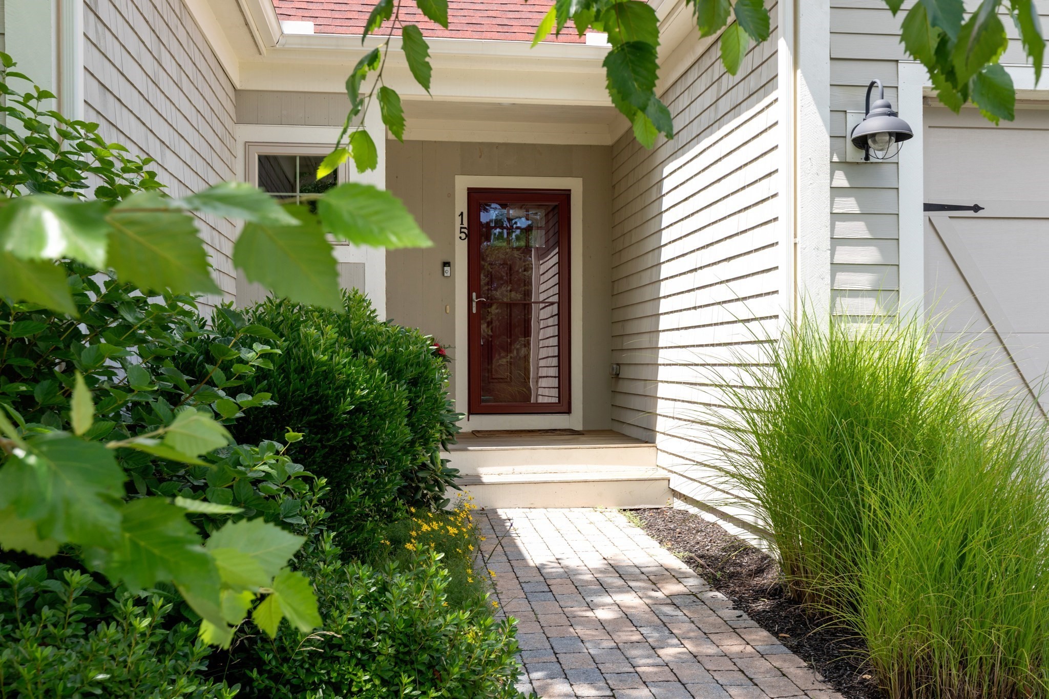15 Southview Way Property Photo 2