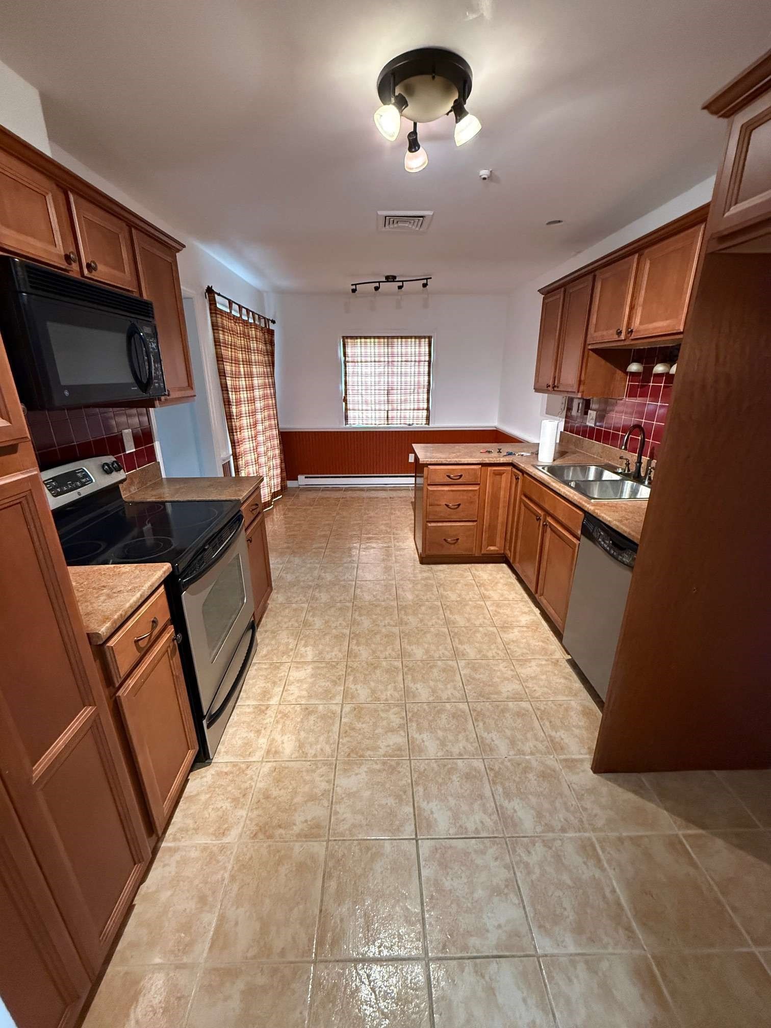 16 Rainbow Pond Dr # A1 Property Photo 3