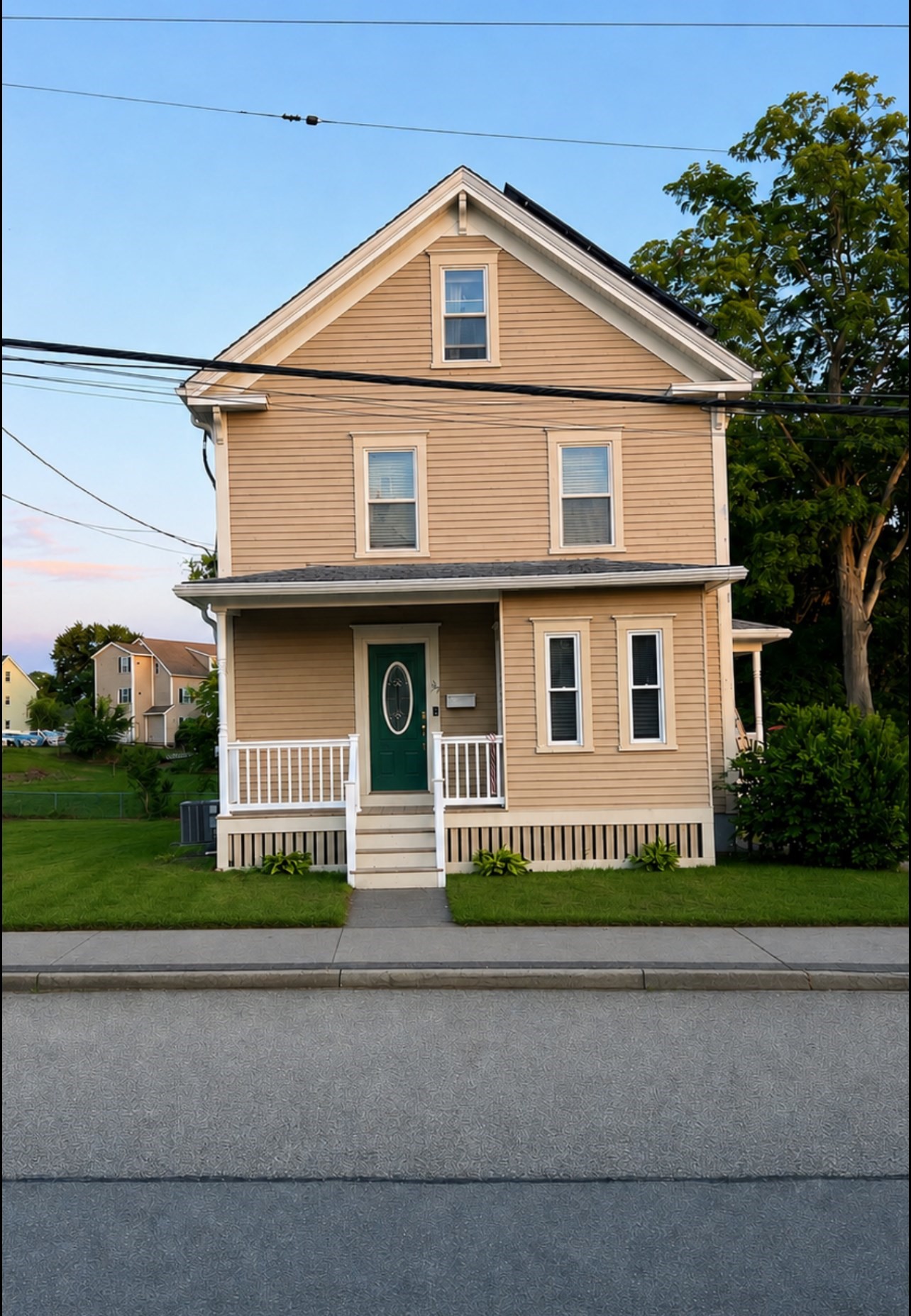 35 Jefferson St Property Photo 2