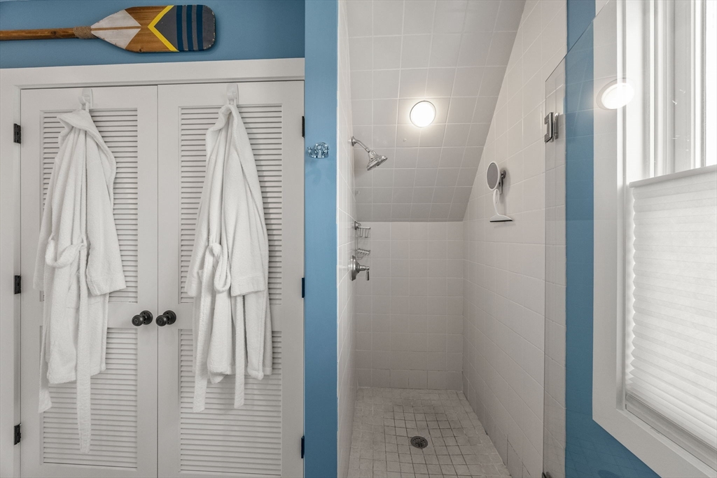 4 Race Road Unit 4 Property Photo 27
