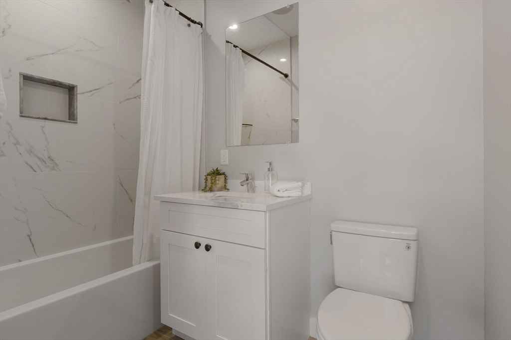 17 Chestnut # 3 Property Photo 10