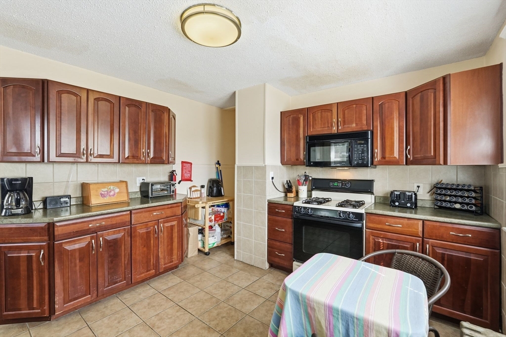 103 Duryea St Property Photo 16