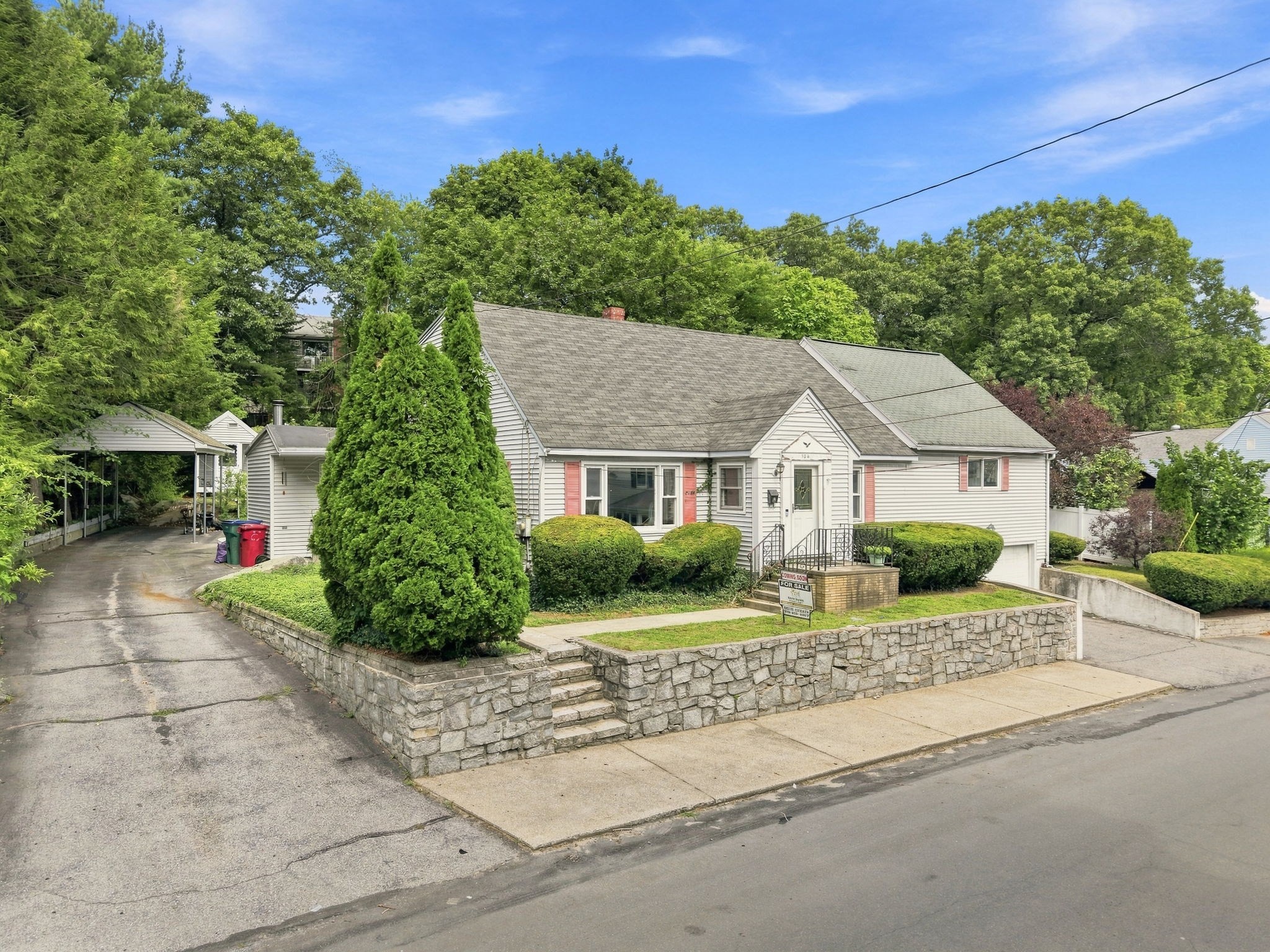 124 E Meadow Rd Property Photo 41