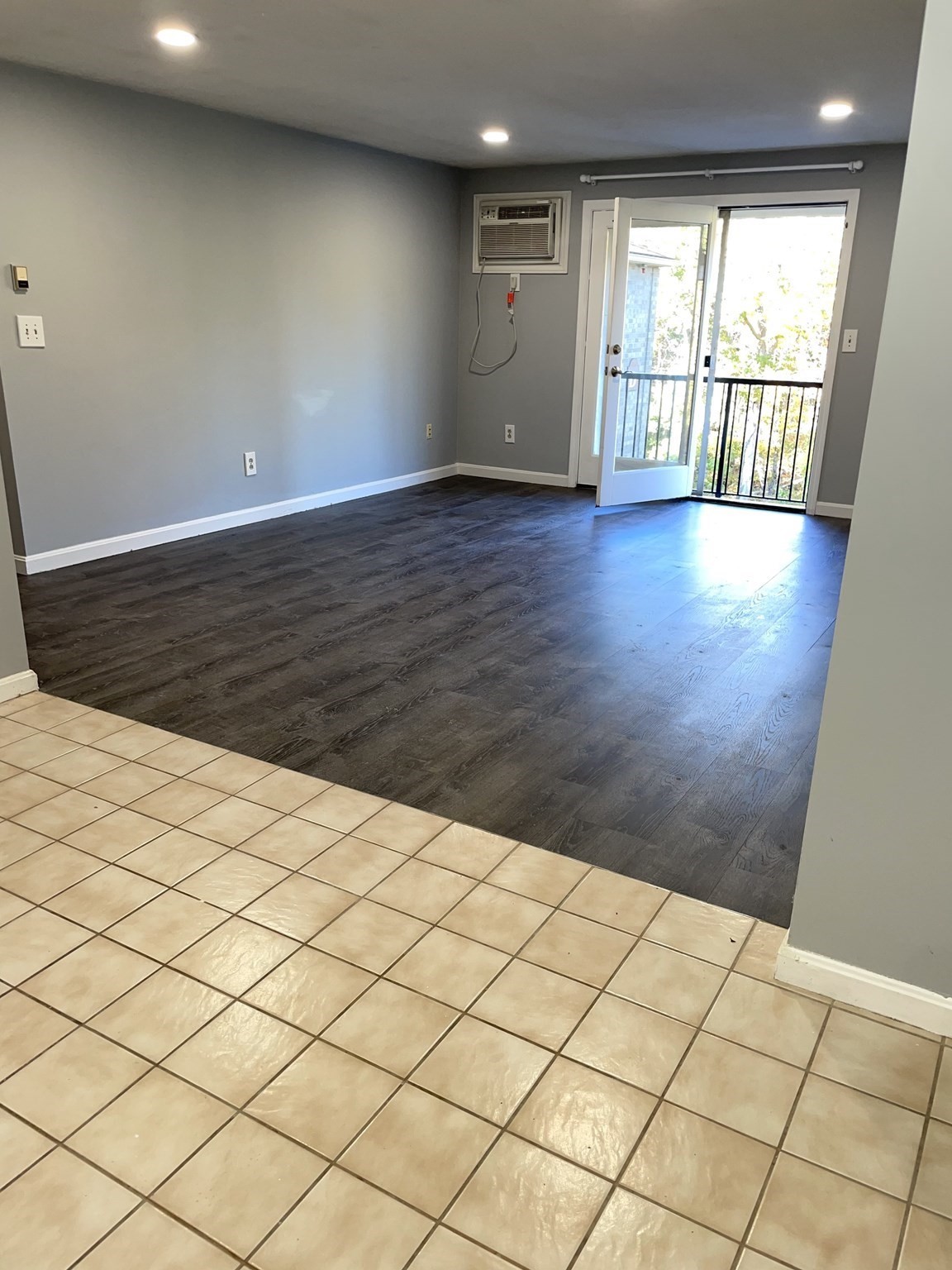 610 S Franklin St # C304 Property Photo 6