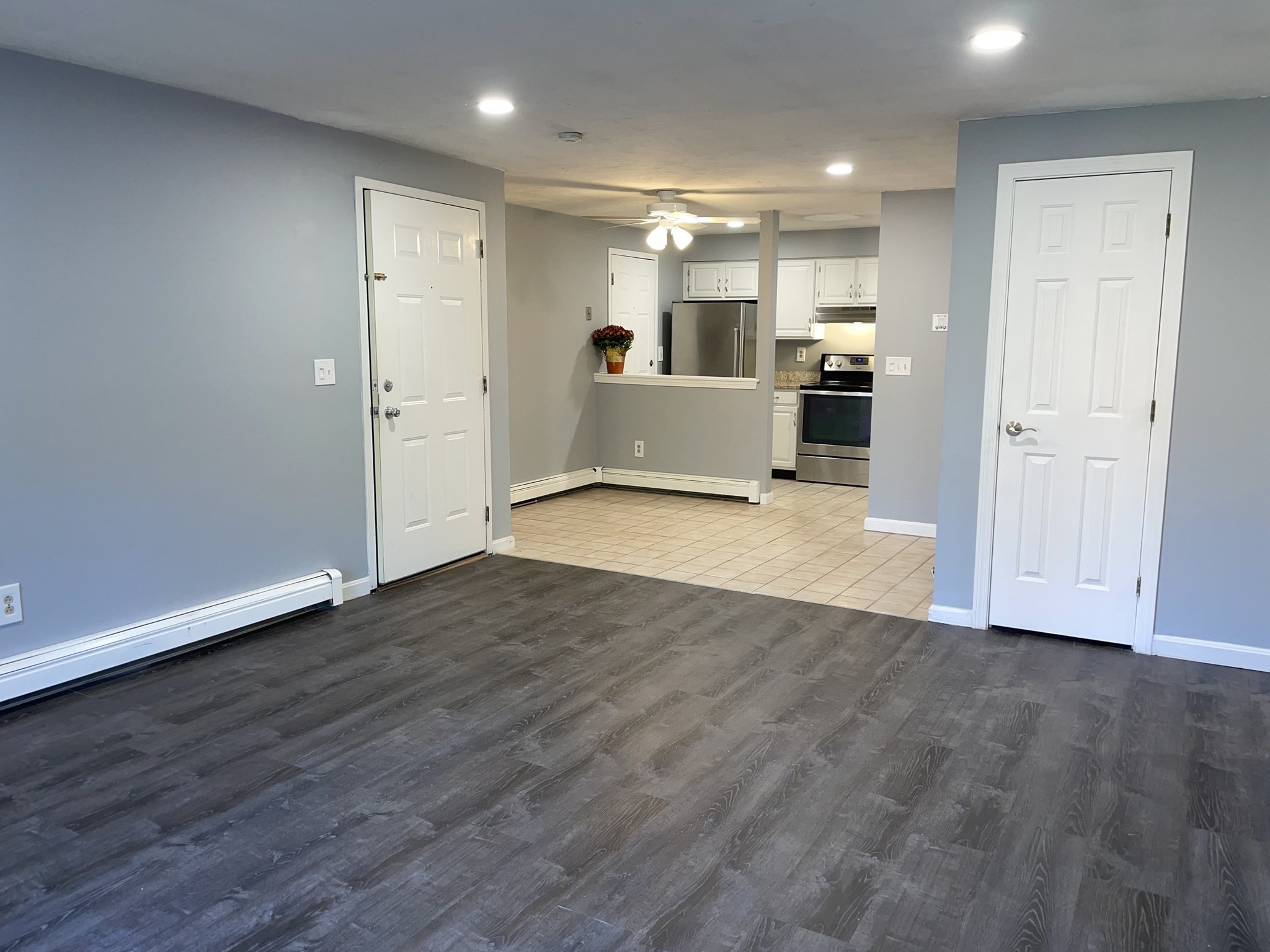 610 S Franklin St # C304 Property Photo 7