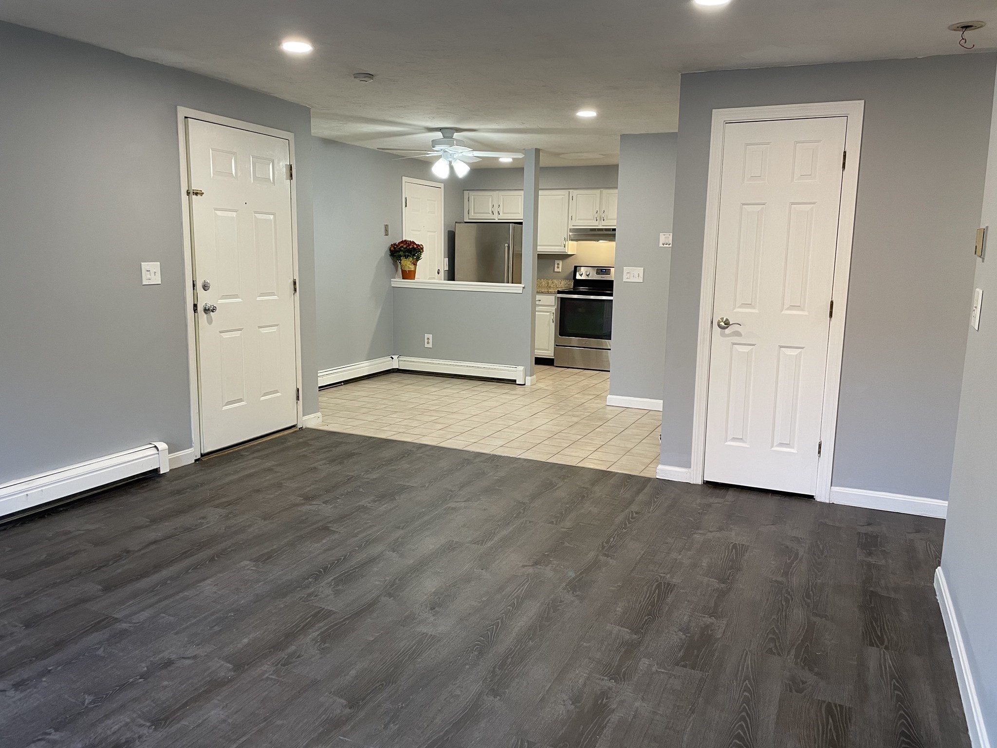 610 S Franklin St # C304 Property Photo 8