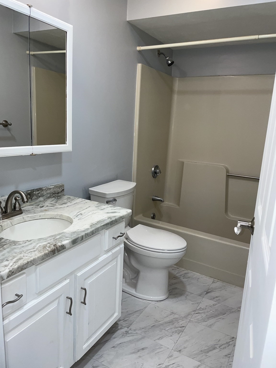 610 S Franklin St # C304 Property Photo 12
