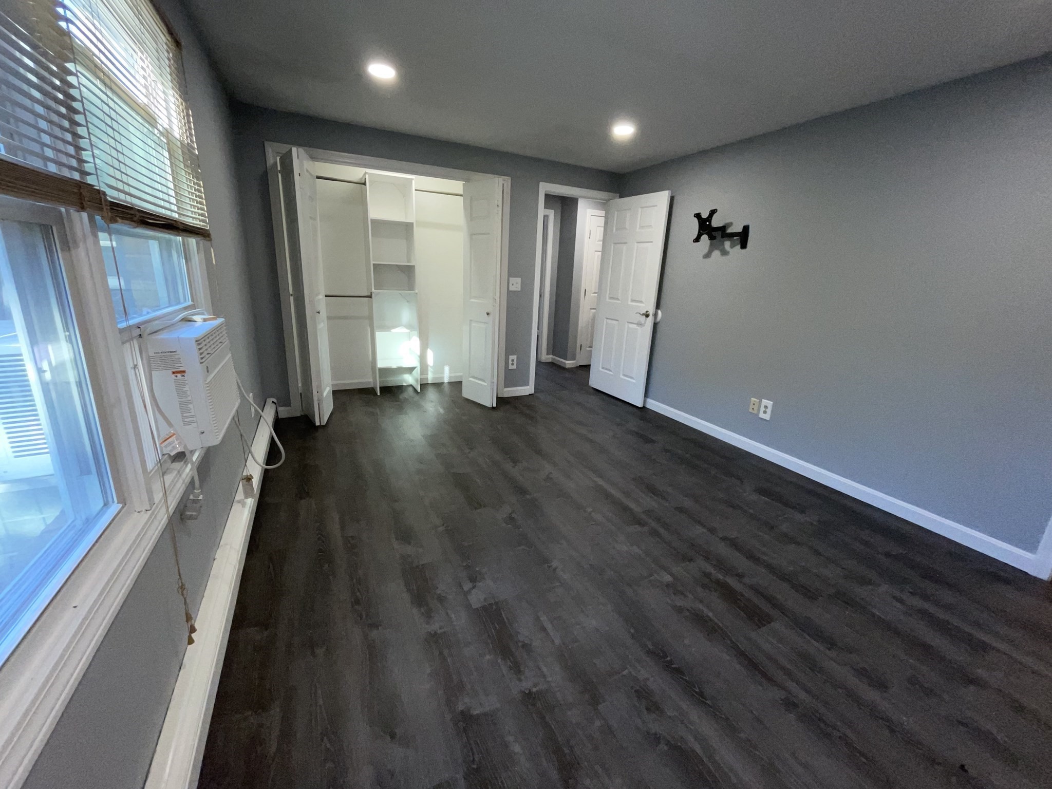 610 S Franklin St # C304 Property Photo 14