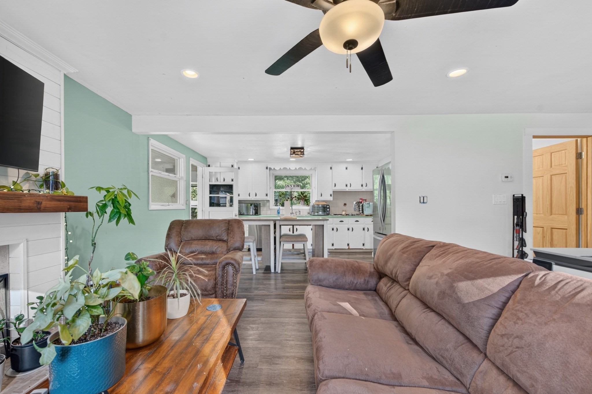 18 Vernon St Property Photo 6