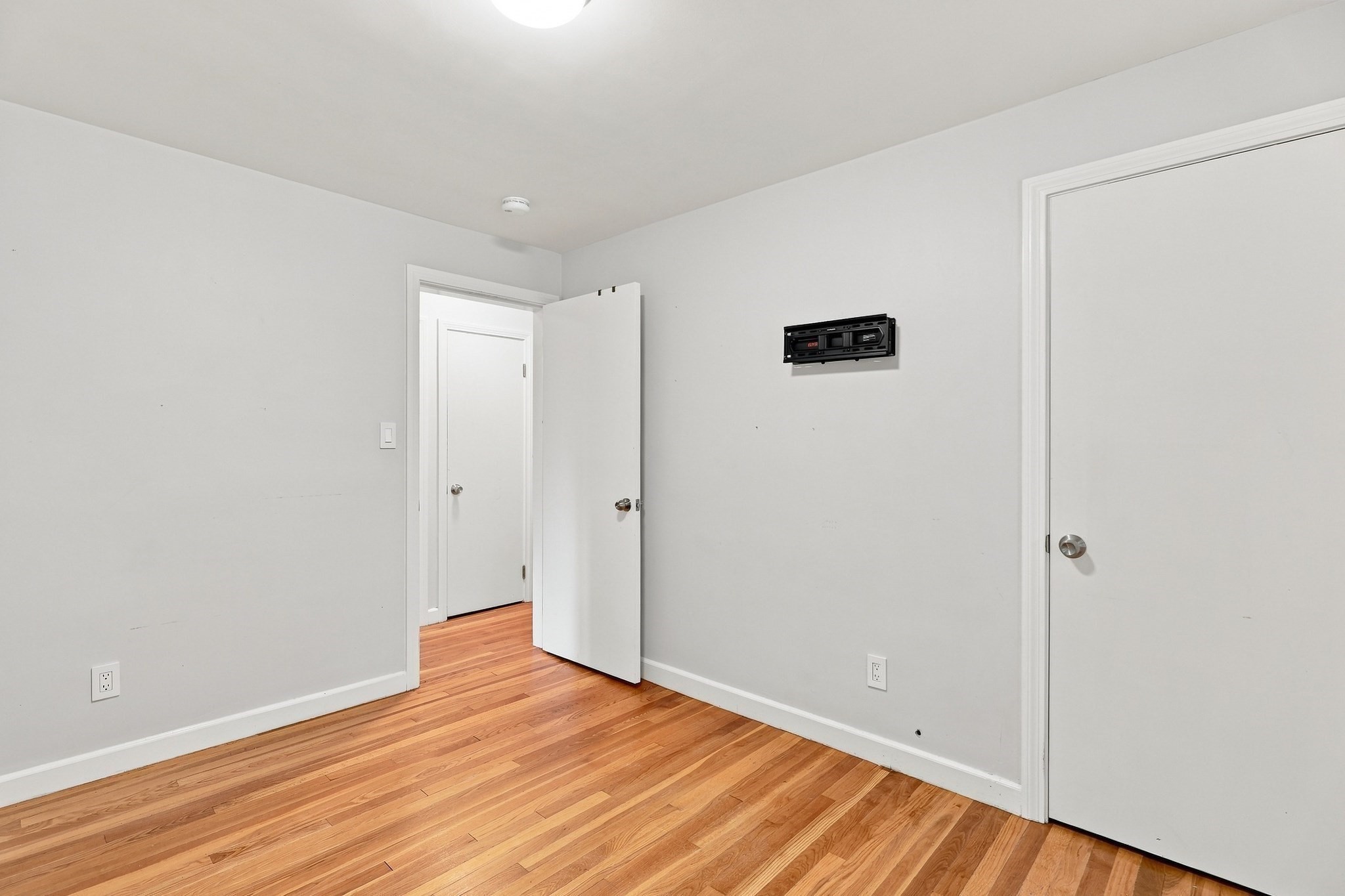 28 Hilltop Circle Property Photo 16
