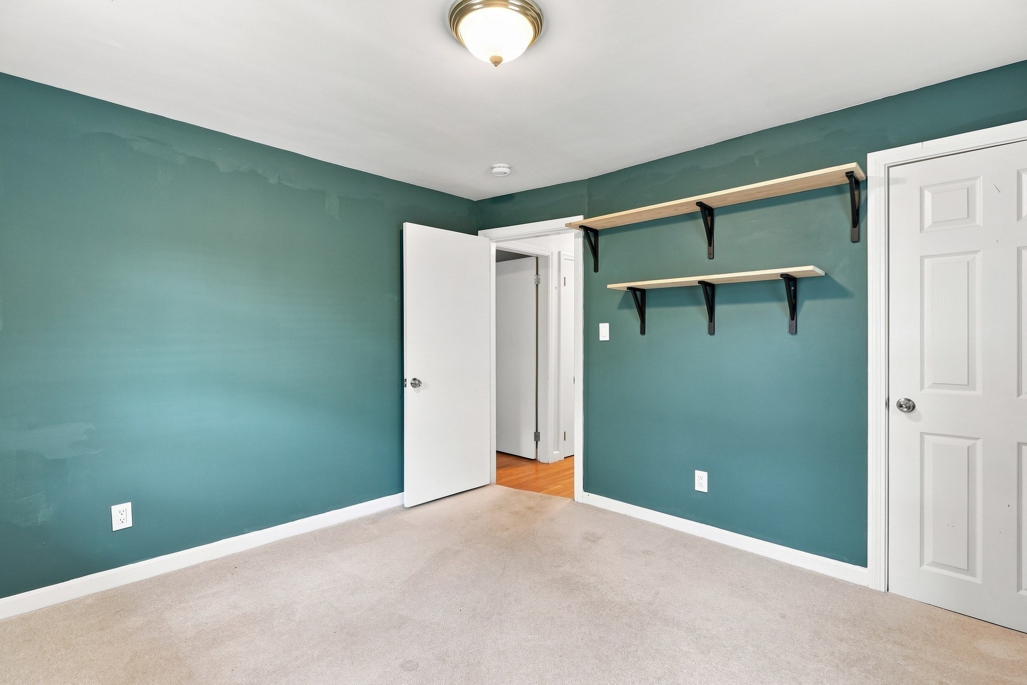 28 Hilltop Circle Property Photo 28