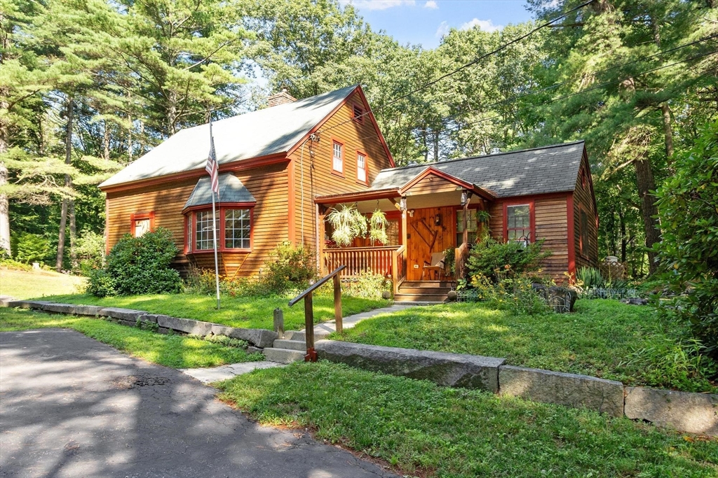 38 Laurelwood Rd Property Photo 1