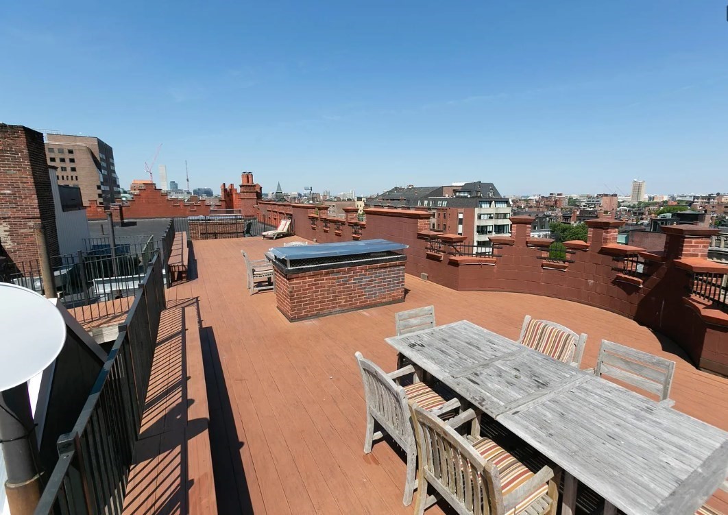 271 Dartmouth Street # 2m Property Photo 11