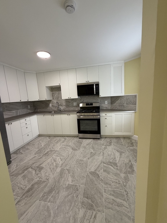 69 Jencks St # 2 Property Photo 1