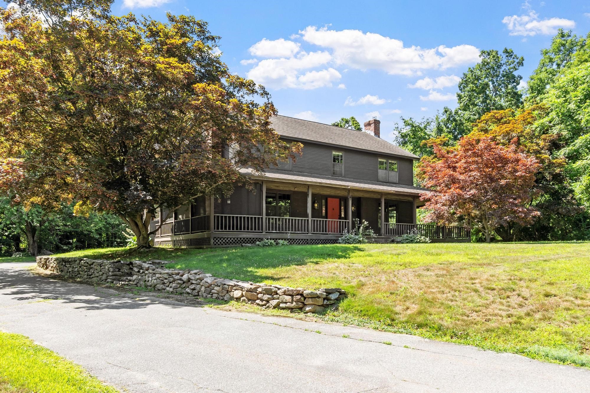 261 West St Property Photo 3