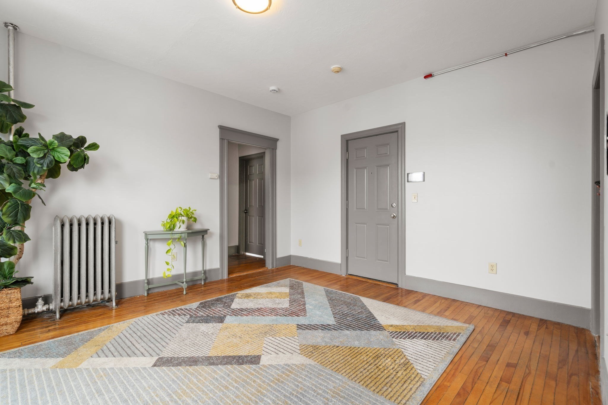 70 Russell St # 6 Property Photo 4