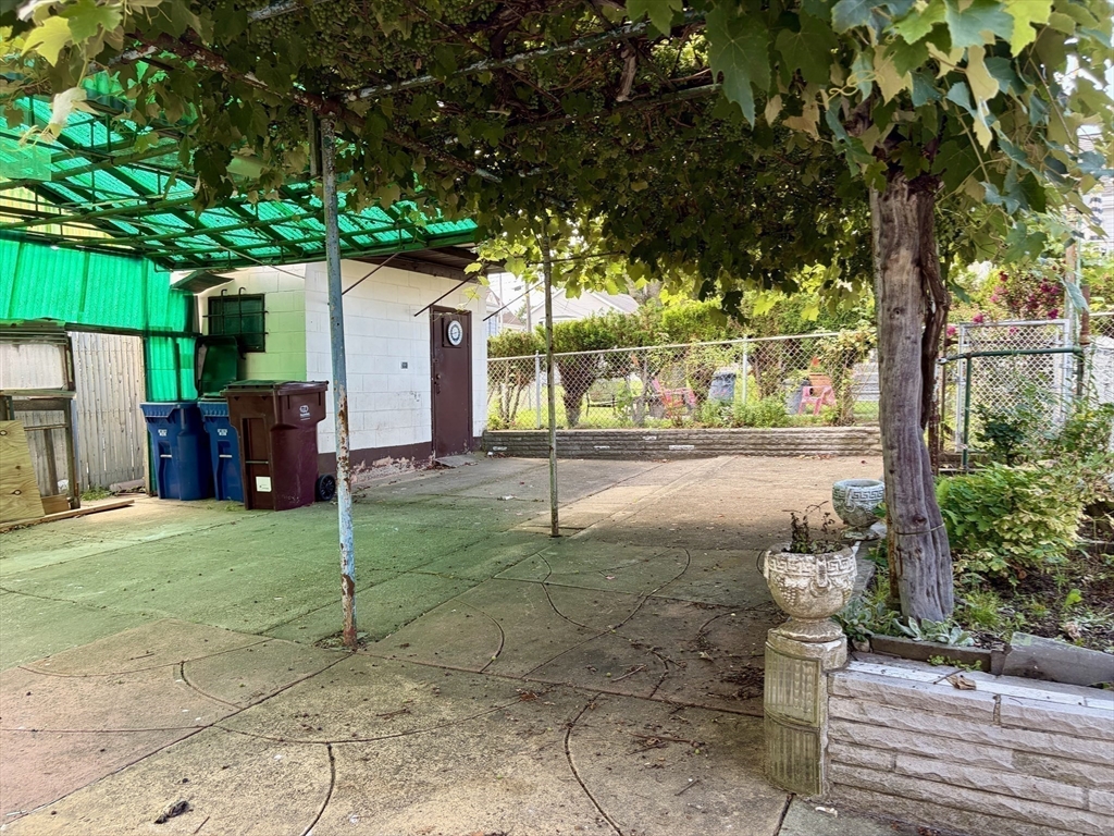 42 Genesse Street Property Photo 13