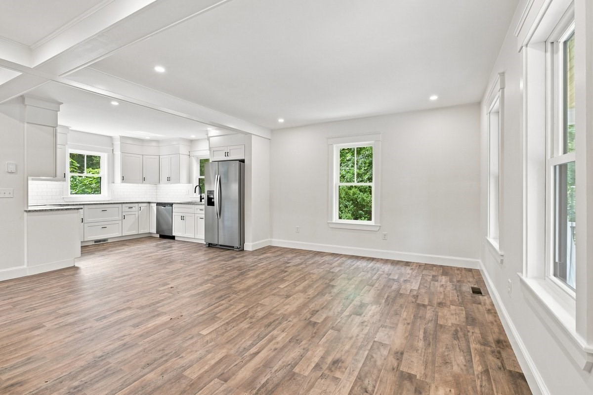 21 King Street Property Photo 13