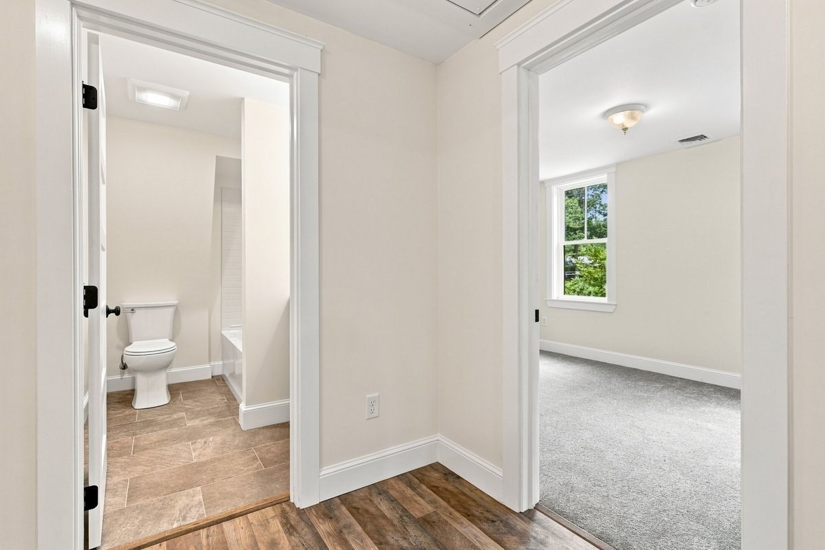 21 King Street Property Photo 20