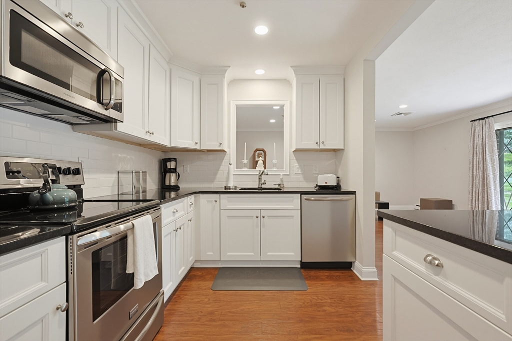 14 Rainbow Pond Dr # B2 Property Photo 10