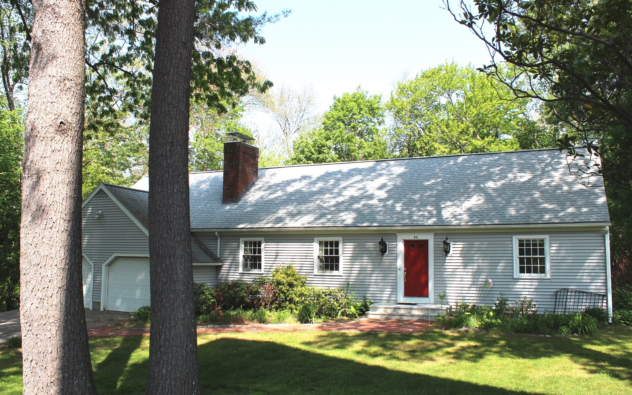 97 Deerfield Avenue Property Photo 1