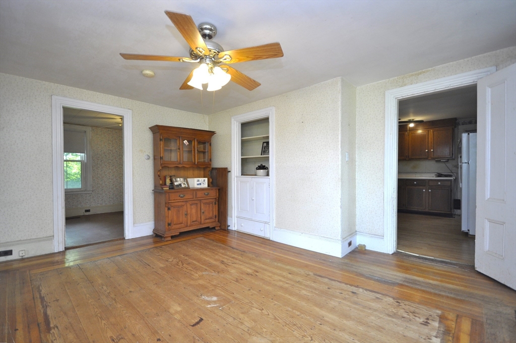 336 Plymouth St Property Photo 3