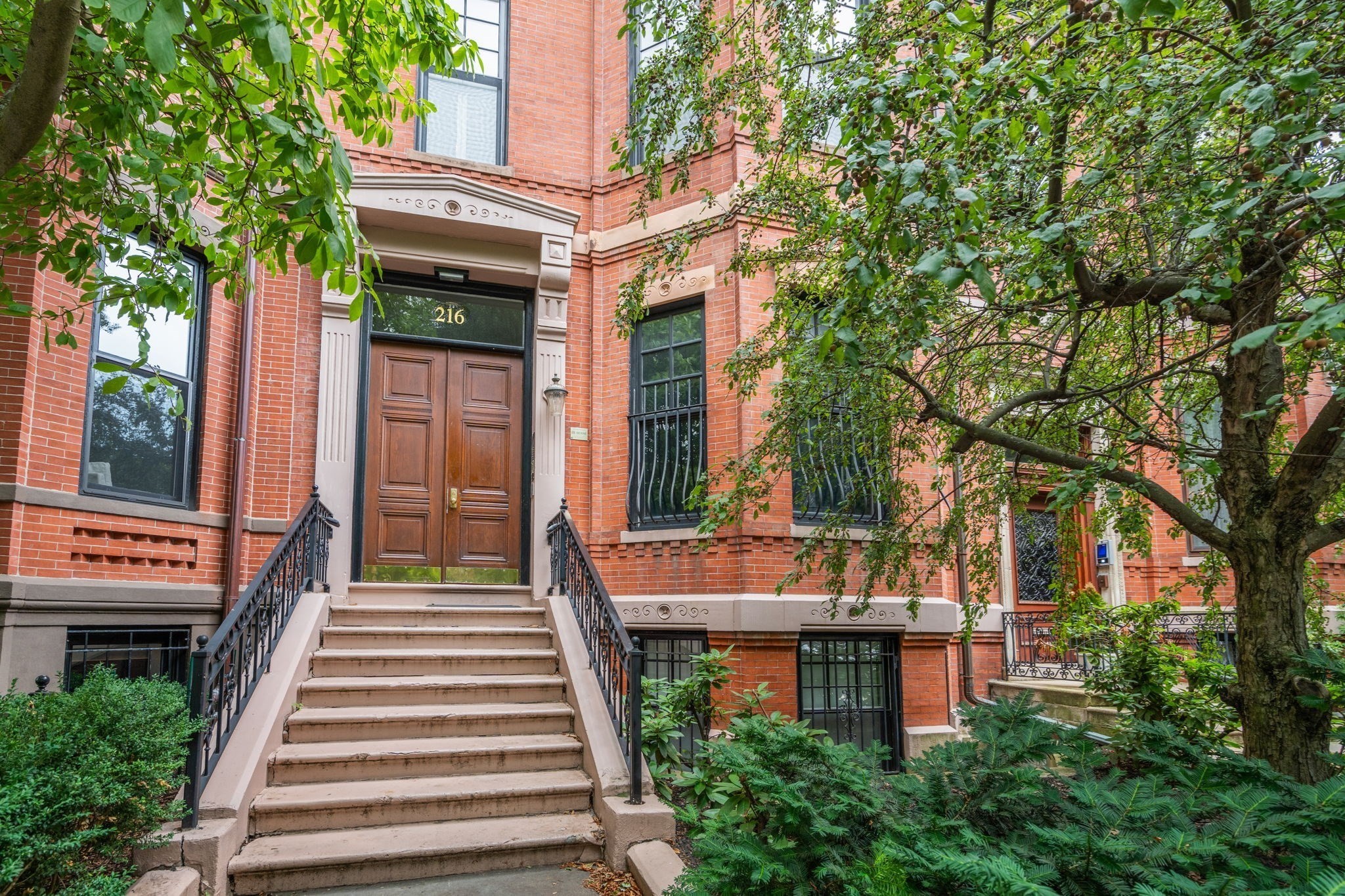 216 Commonwealth Avenue # 3 Property Photo 1