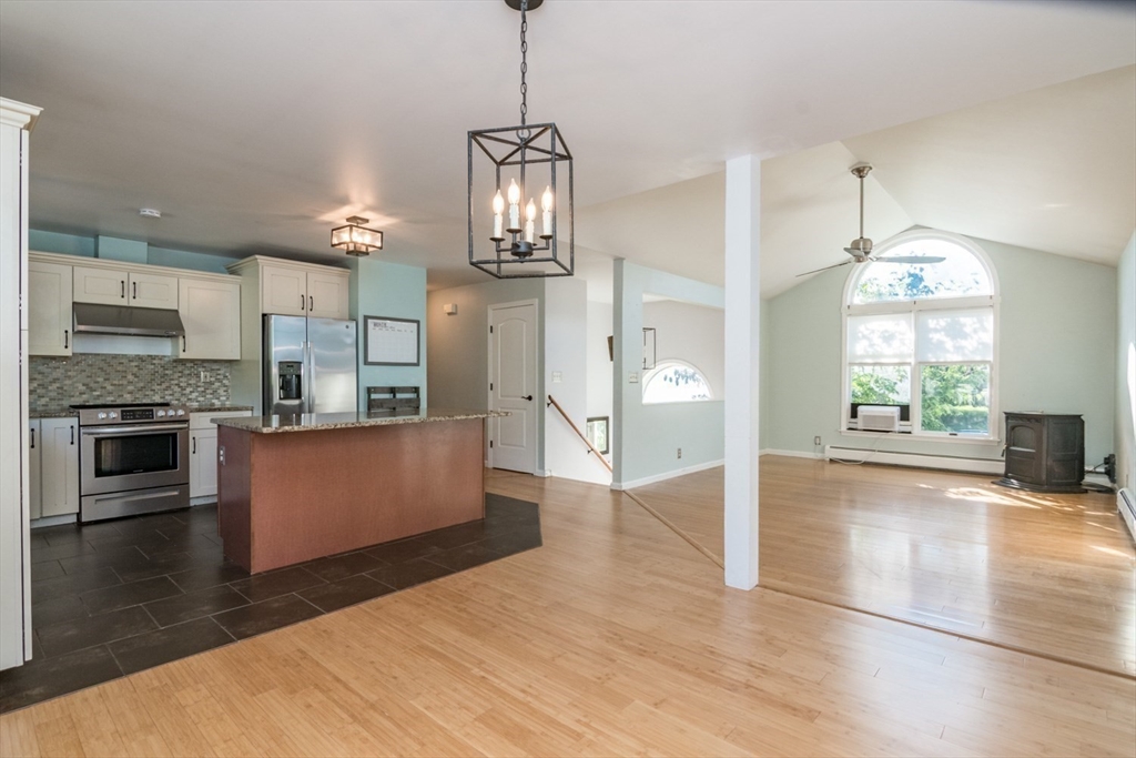 4 Phillips Place Property Photo 16