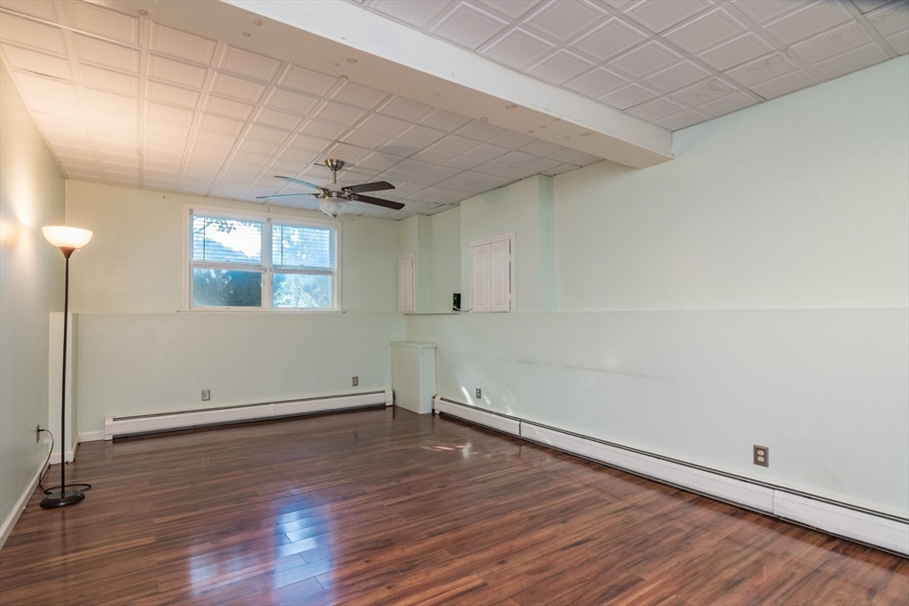 4 Phillips Place Property Photo 33