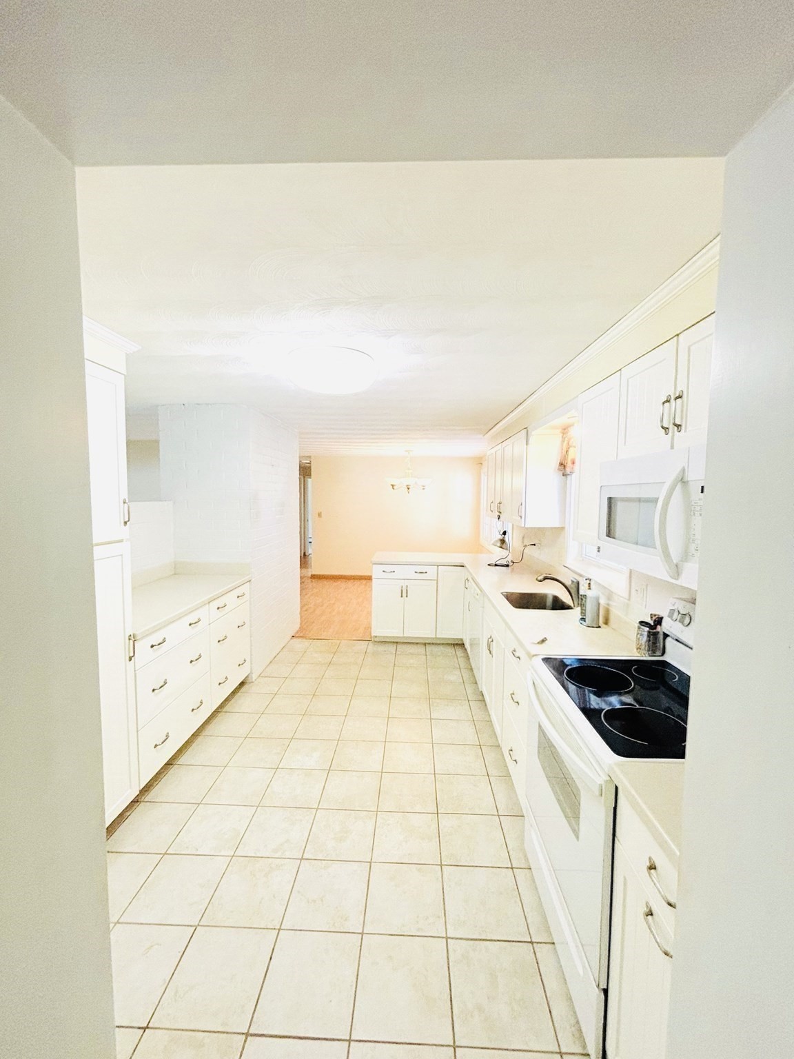 47 Eaton Rd Property Photo 9