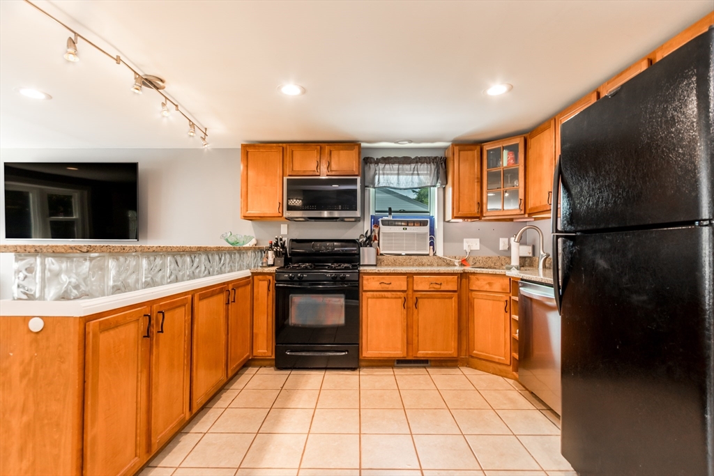 4 Standish Ave Property Photo 11