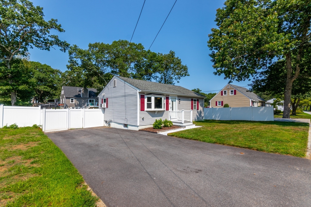 4 Standish Ave Property Photo 23