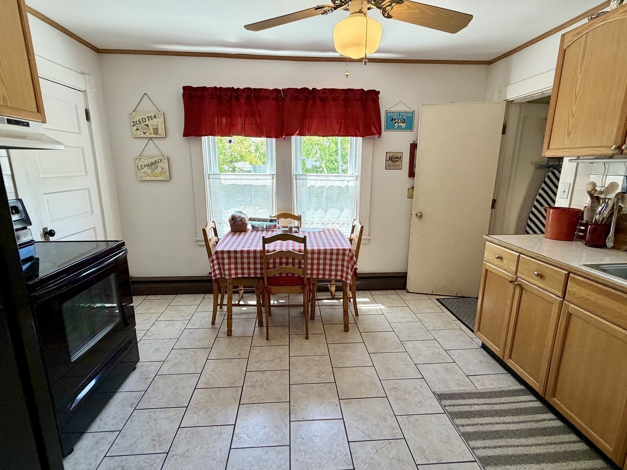 217 Middleboro Road Property Photo 8