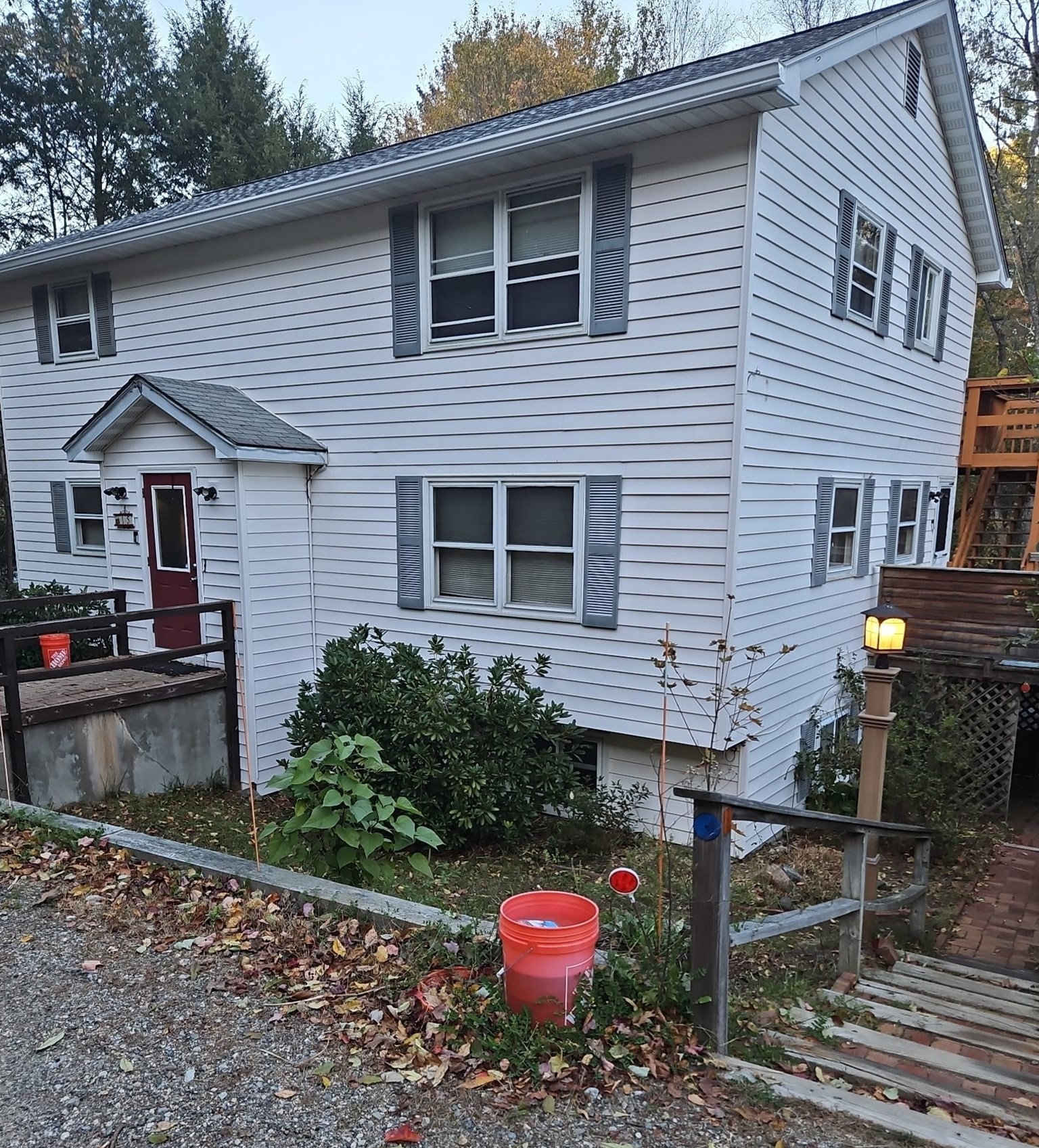 15 Old County Rd # B Property Photo 1