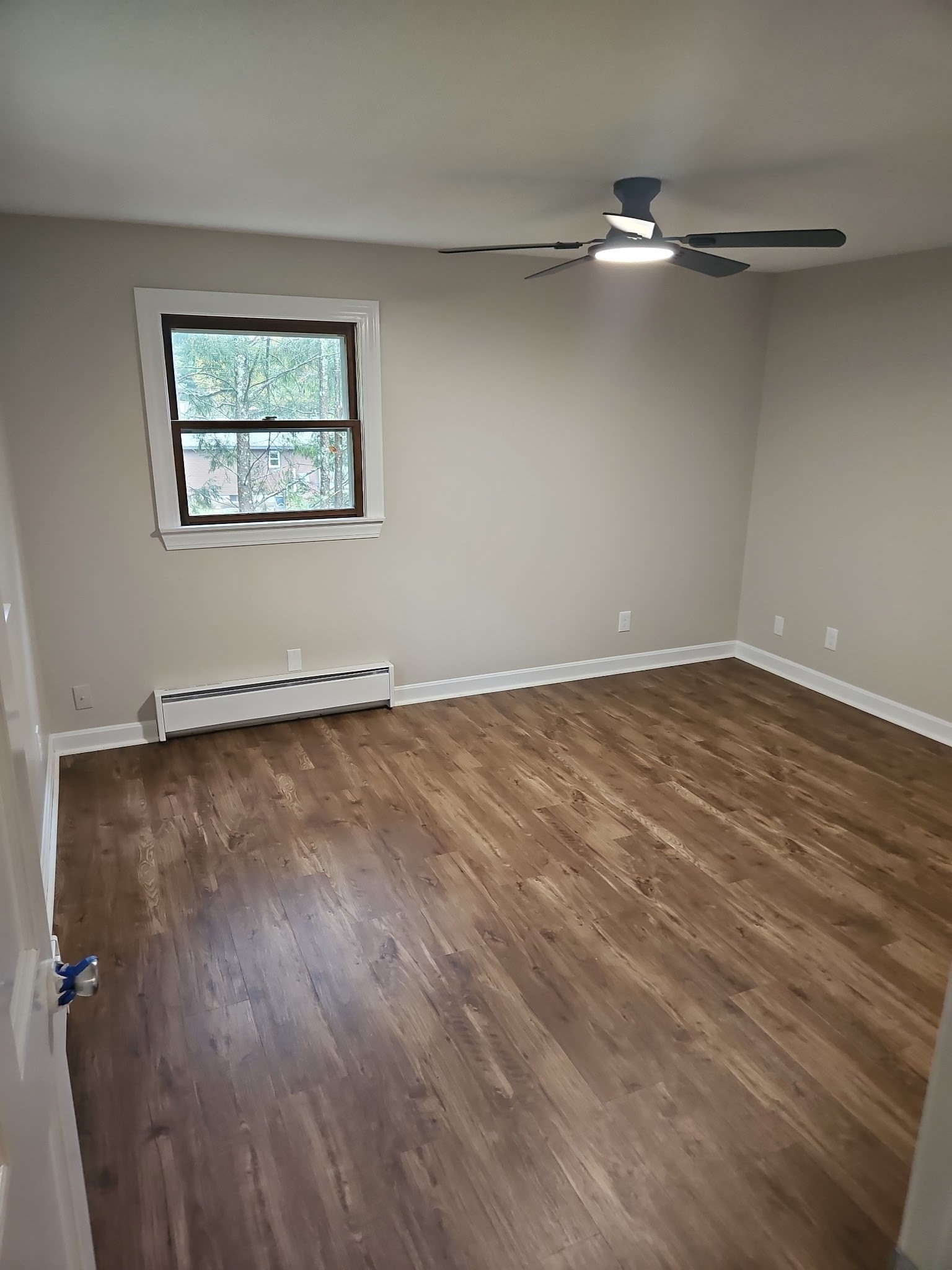15 Old County Rd # B Property Photo 6