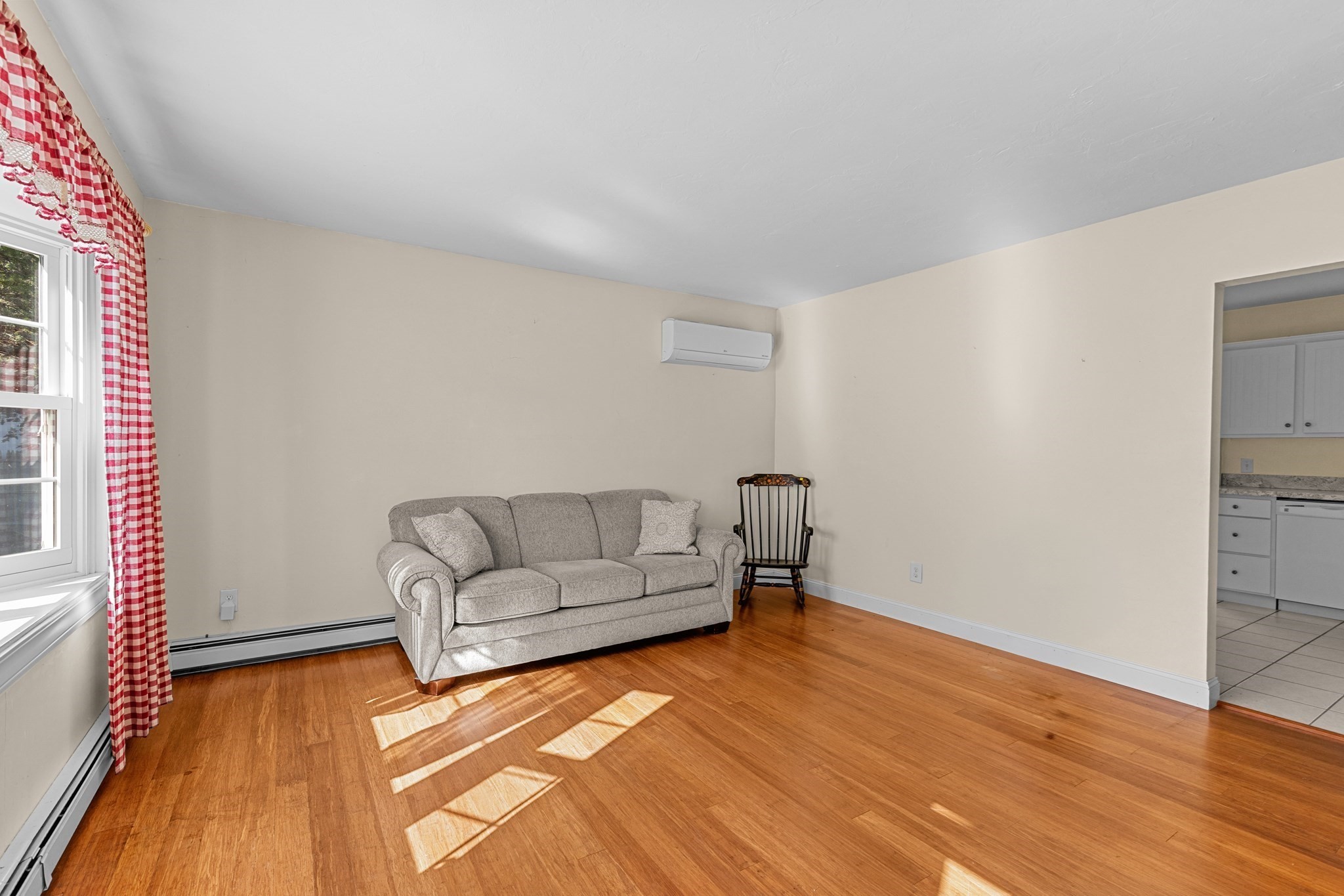 5 Freight House Property Photo 10
