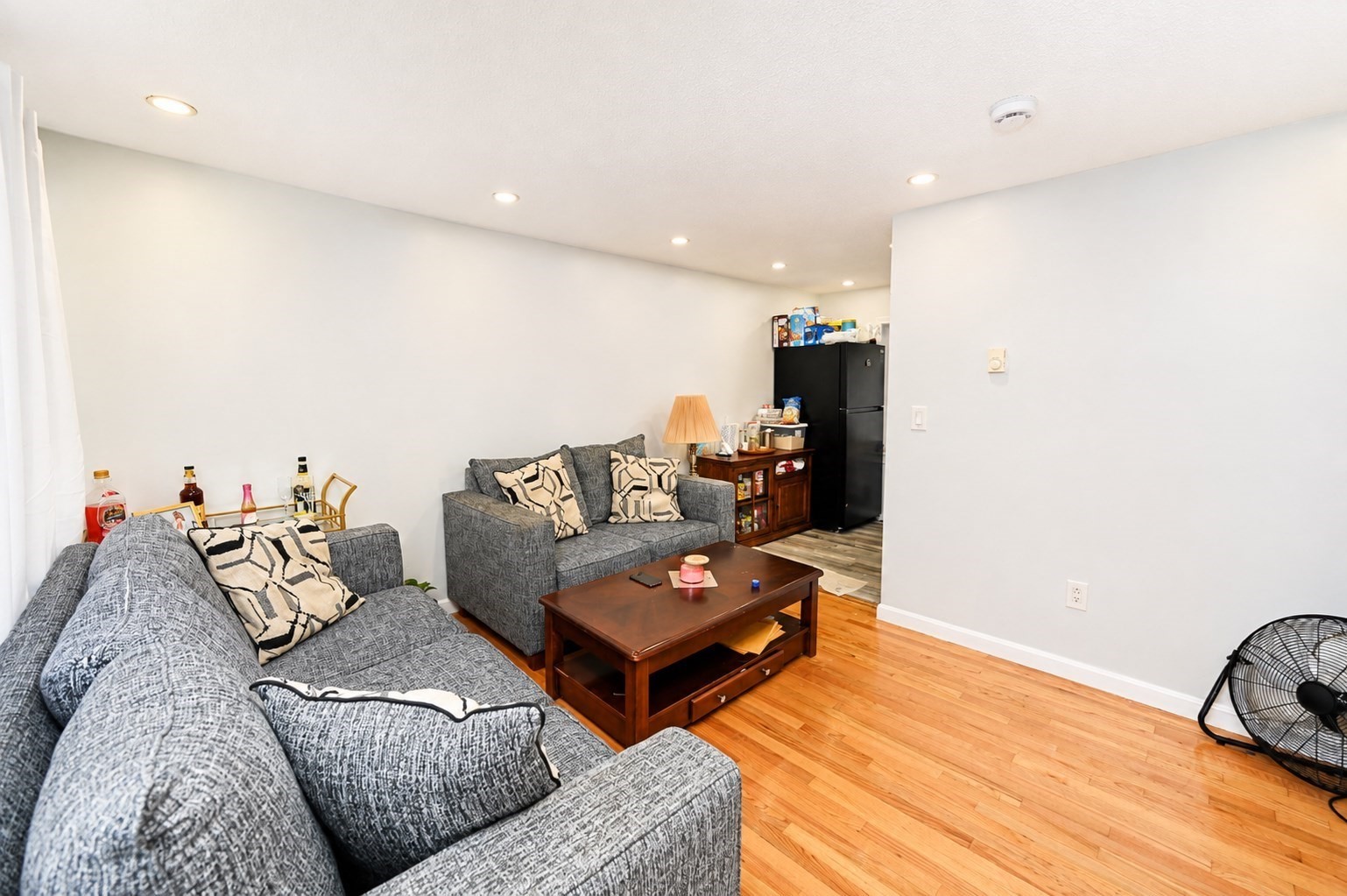 994 Washington St # 2 Property Photo 1