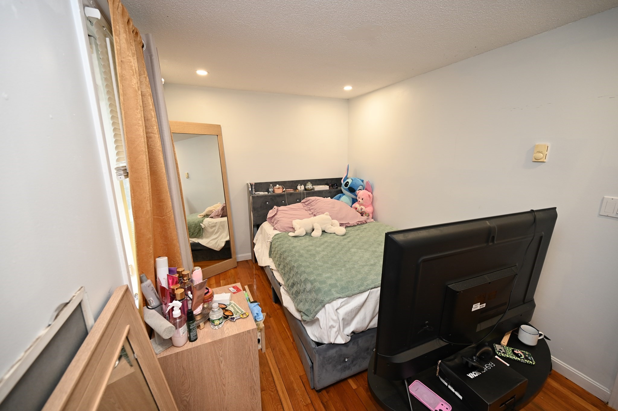 994 Washington St # 2 Property Photo 7
