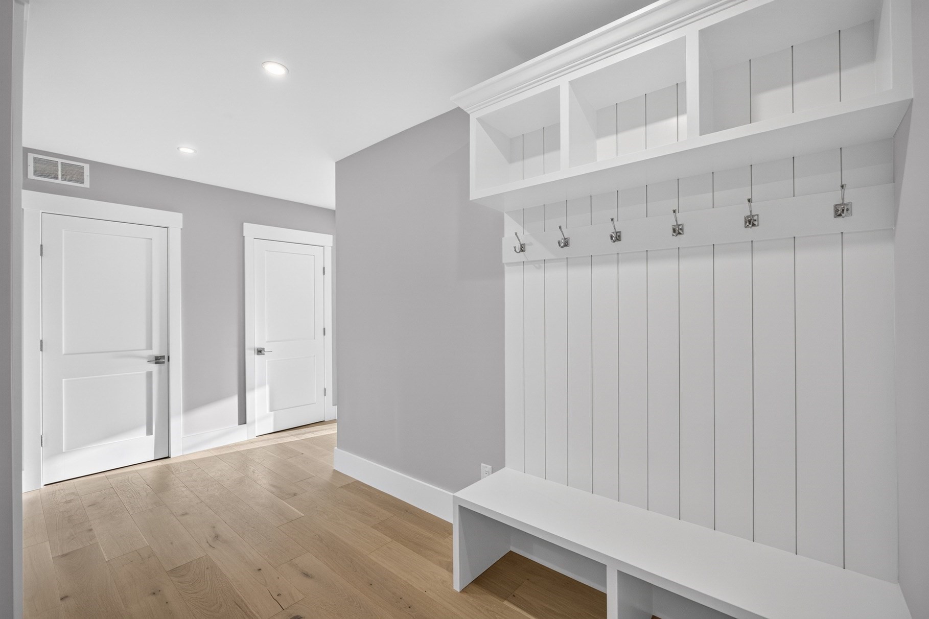 533 Woods Hole Rd # E104 Property Photo 24