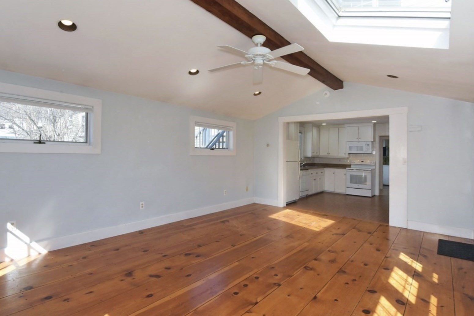1 School St # B Property Photo 5