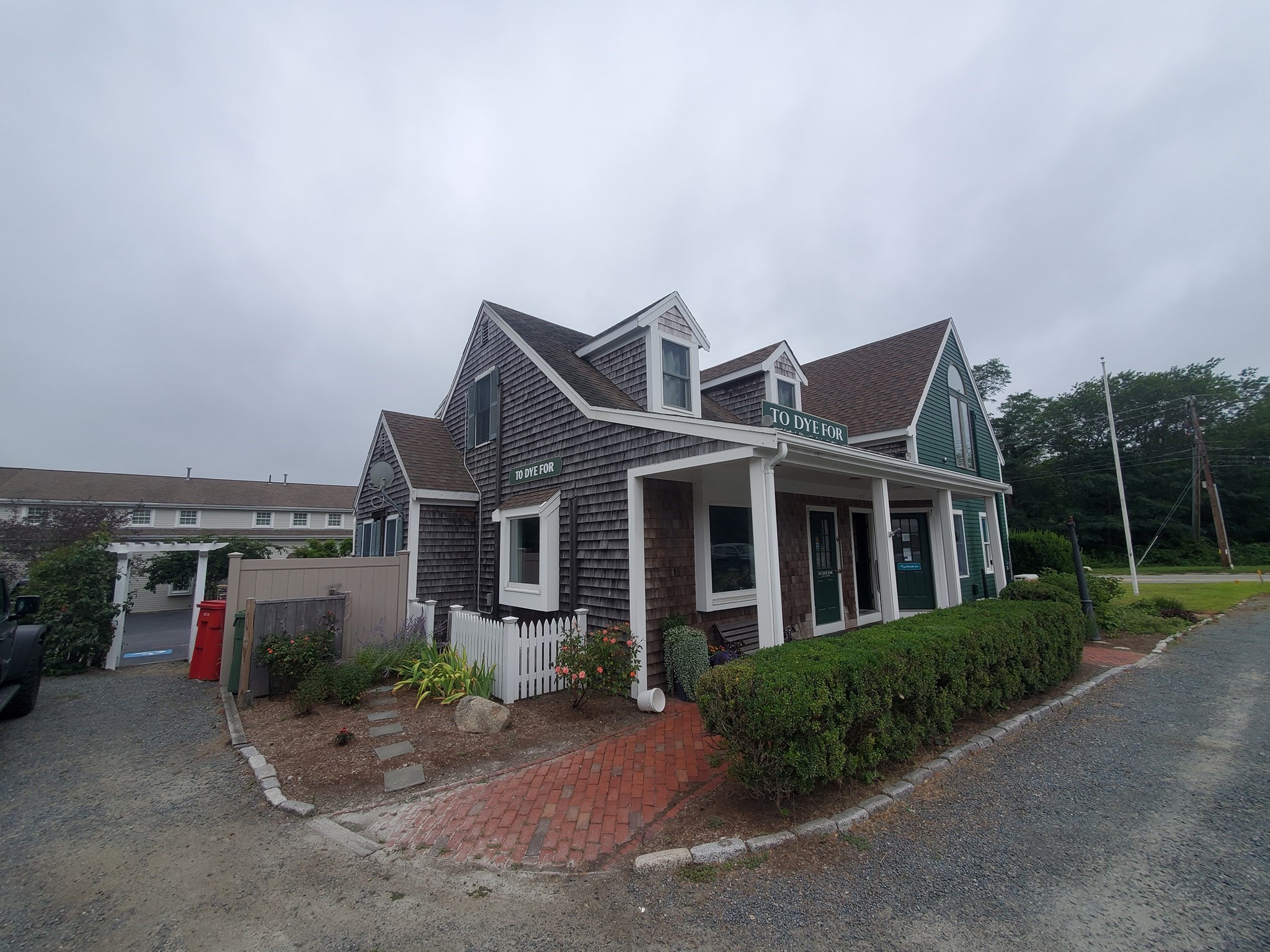 8 Nells Way # D Property Photo 3