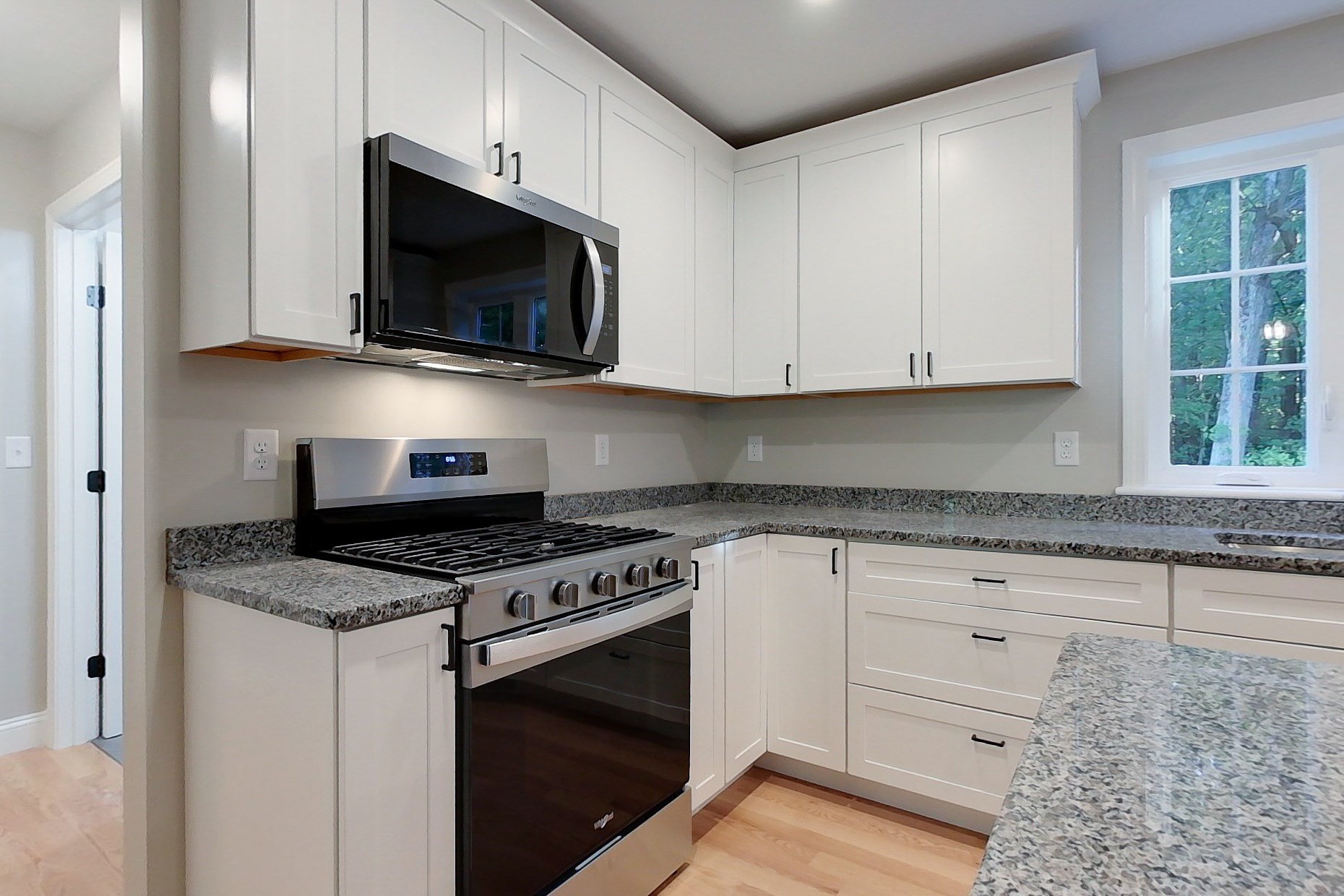 179 Brookline St Property Photo 4