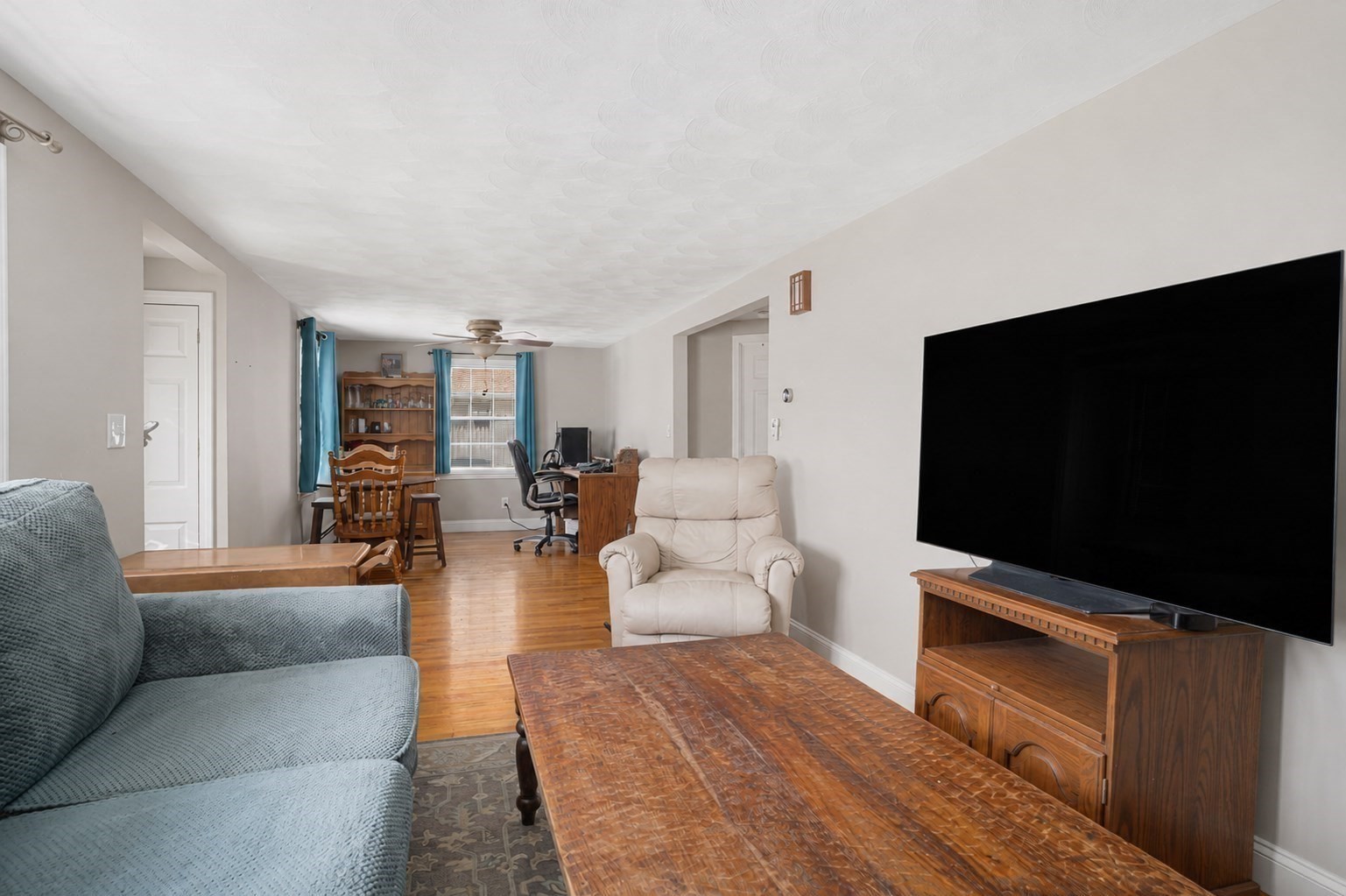 10 Sidney Ave Property Photo 5