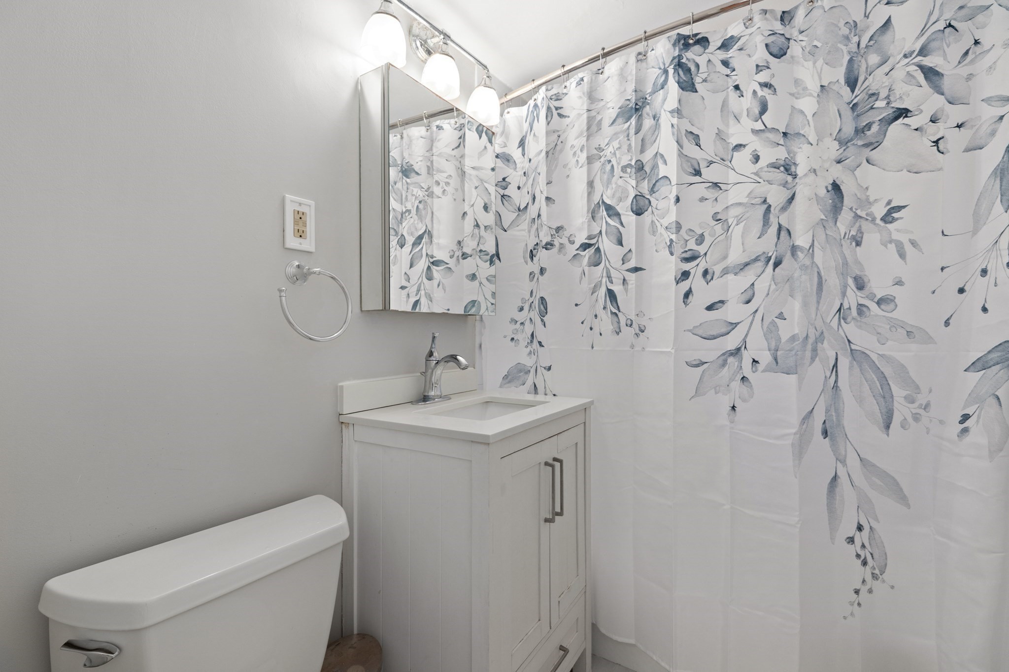 38 Westgate Rd # 1 Property Photo 11