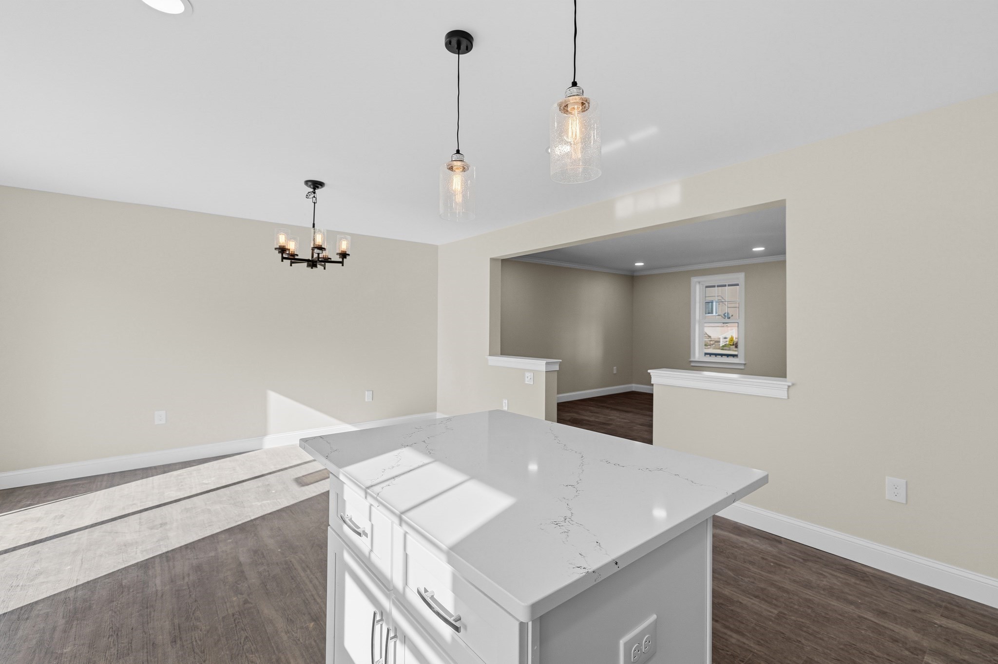 989 Bay Street Property Photo 12