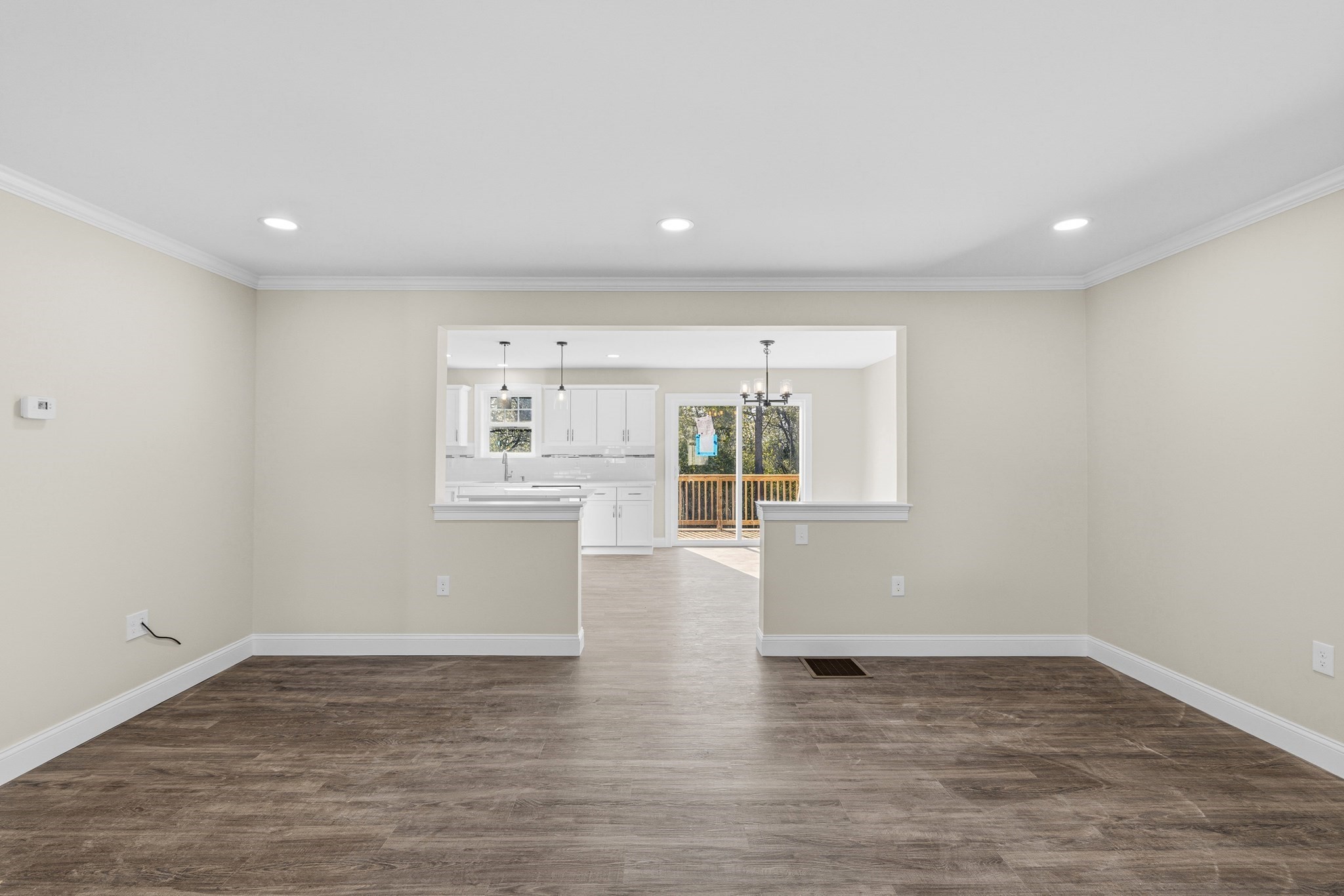 989 Bay Street Property Photo 15