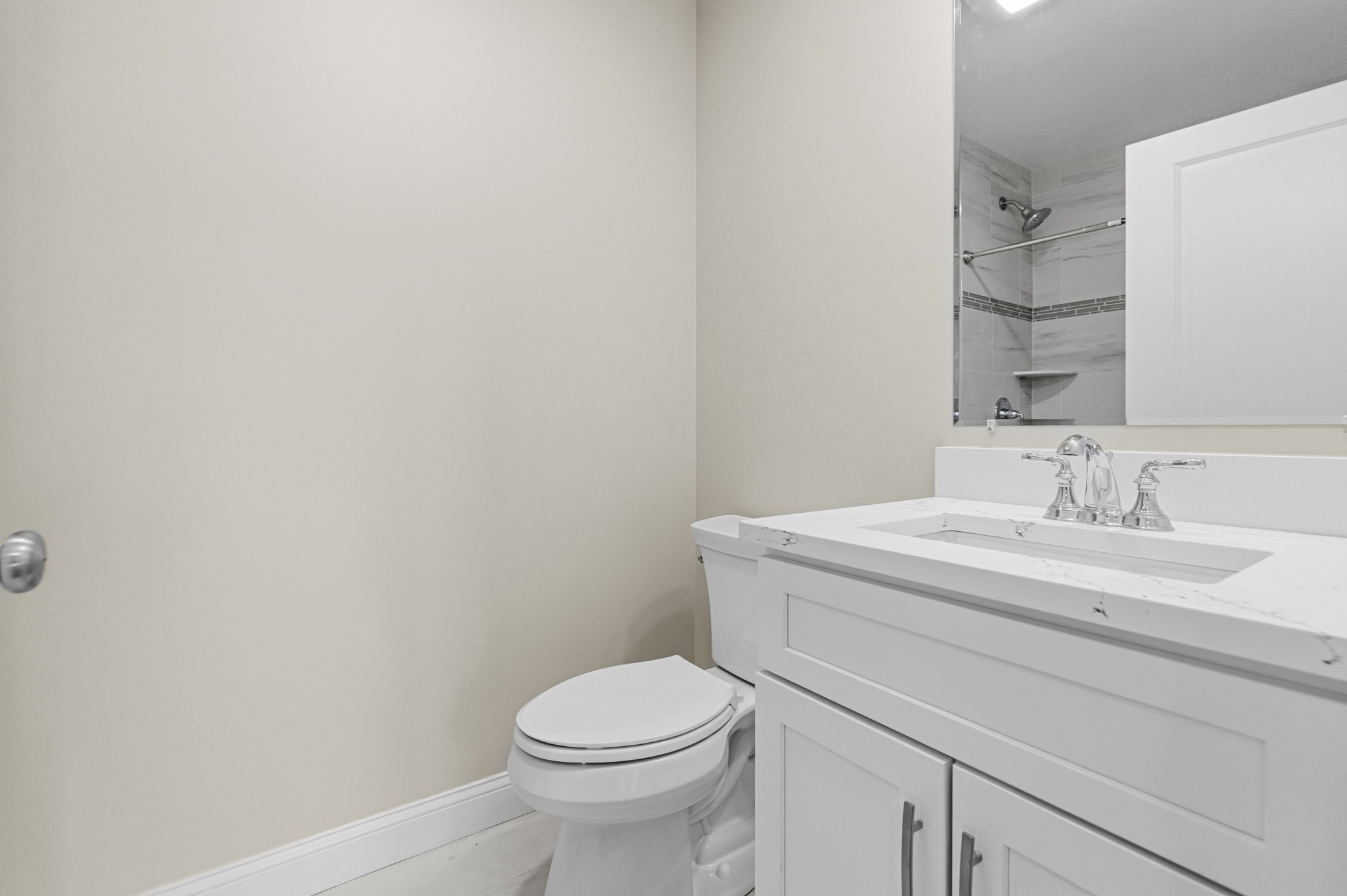 989 Bay Street Property Photo 17