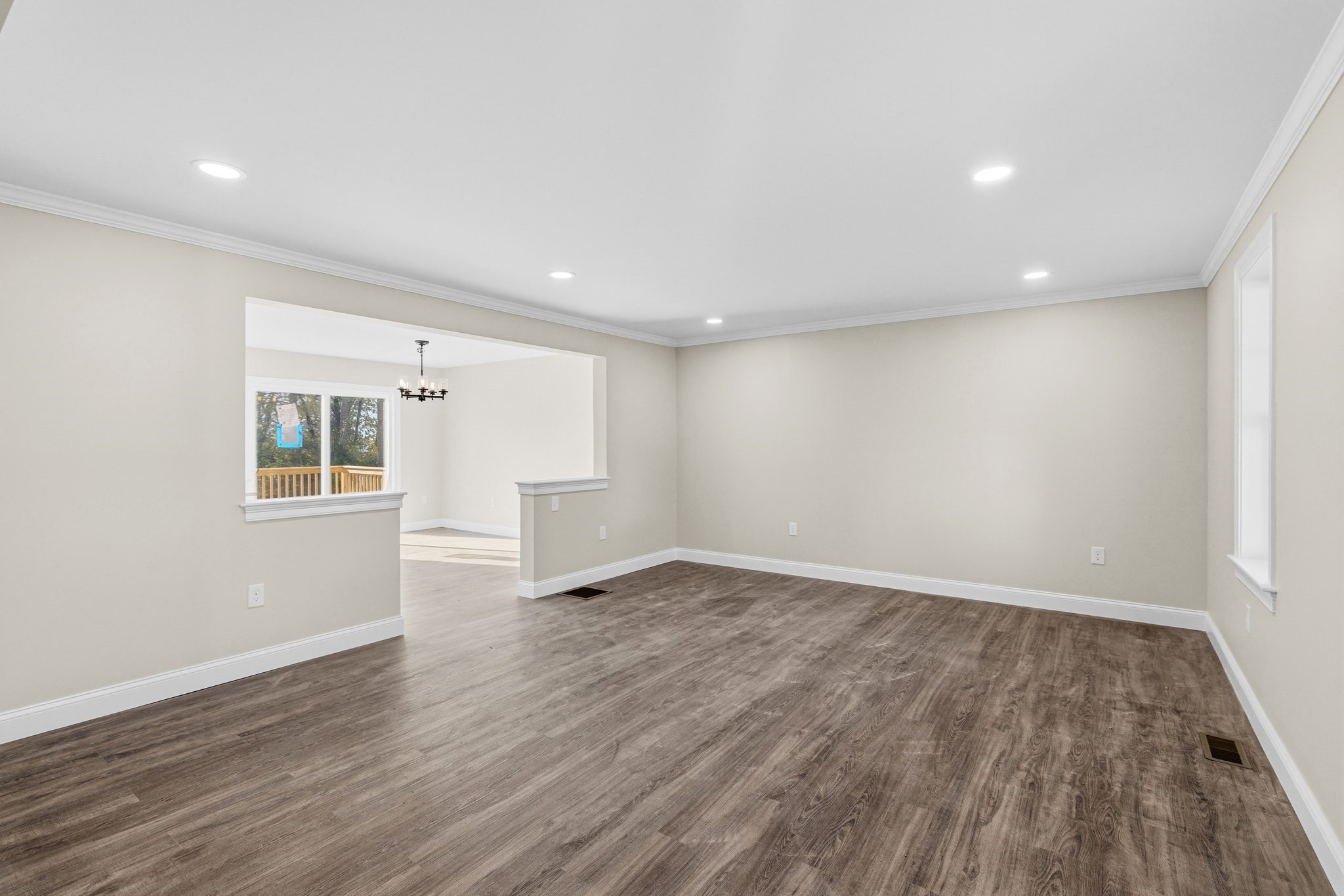 989 Bay Street Property Photo 20