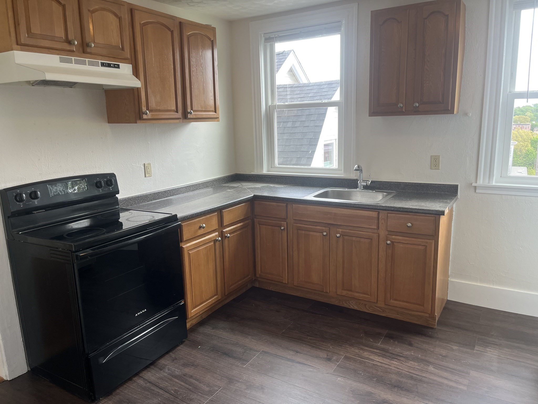 14 Magnolia Square # 3 Property Photo 1