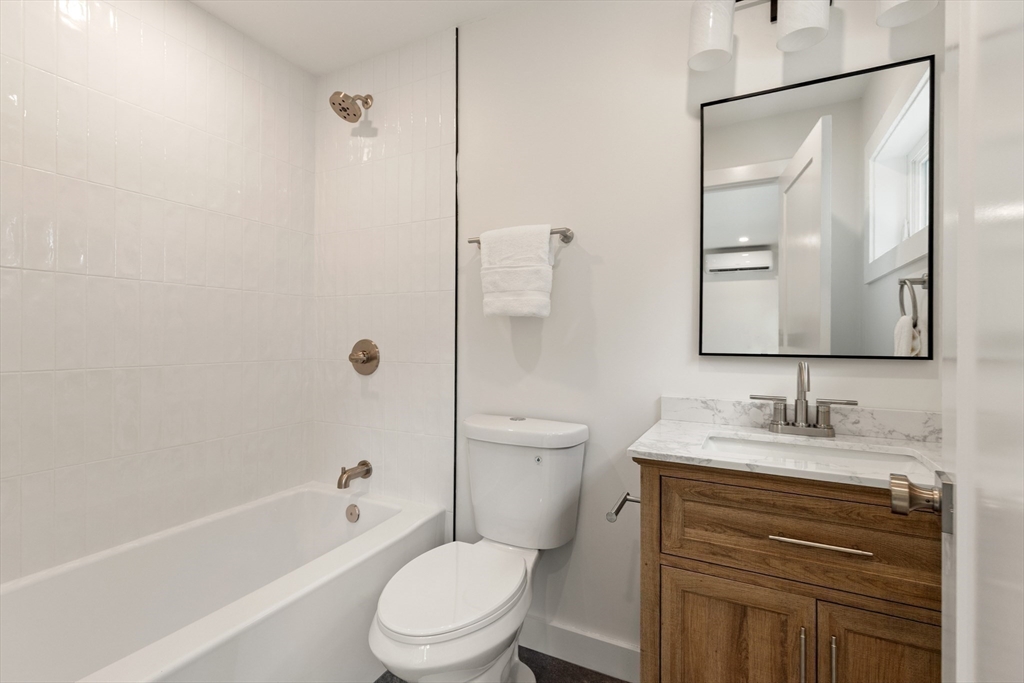 65 Dunstable Rd # A Property Photo 21